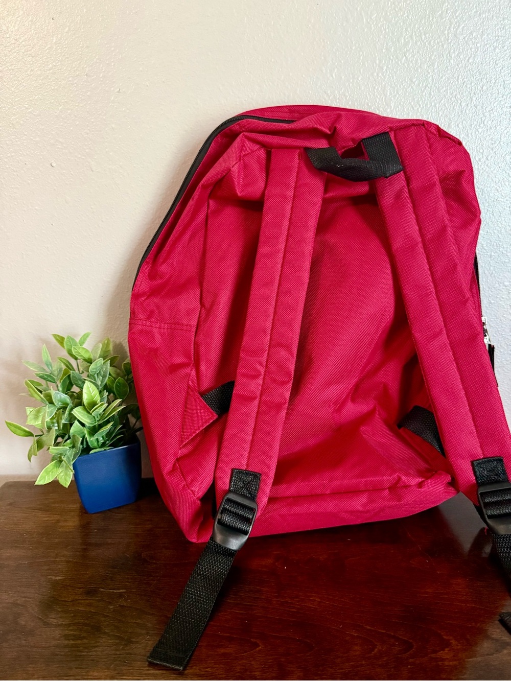 ๐ Trail Maker Red Backpack - Picture 2 of 2